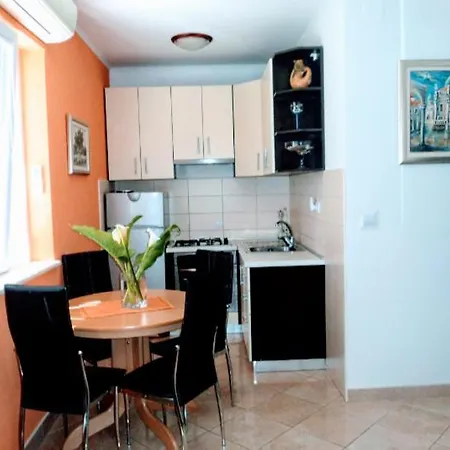 Apartments Karoma Mlini Exterior photo