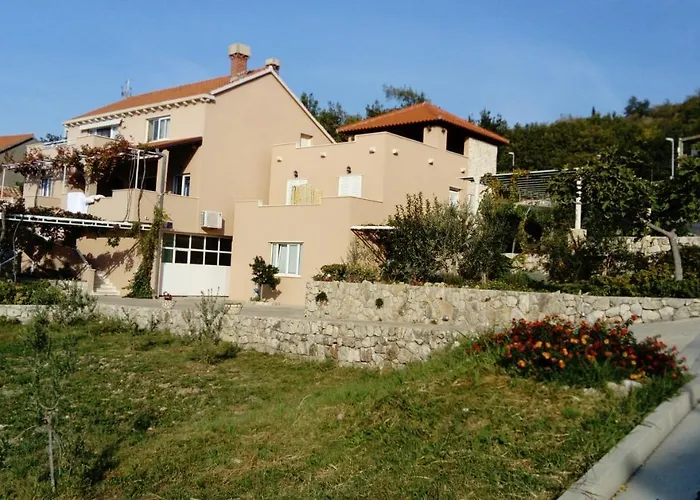 Apartments Karoma
